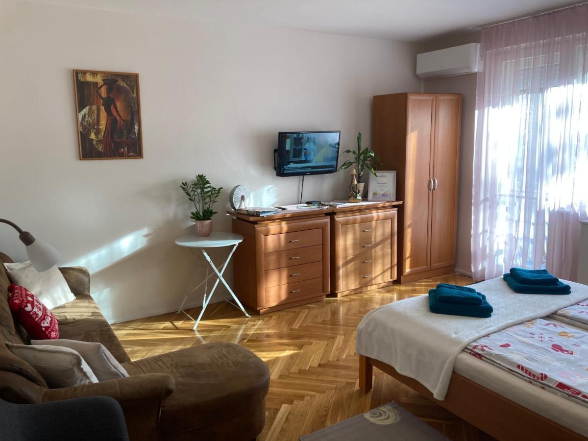Fuerdo Apartman Makó Esterno foto