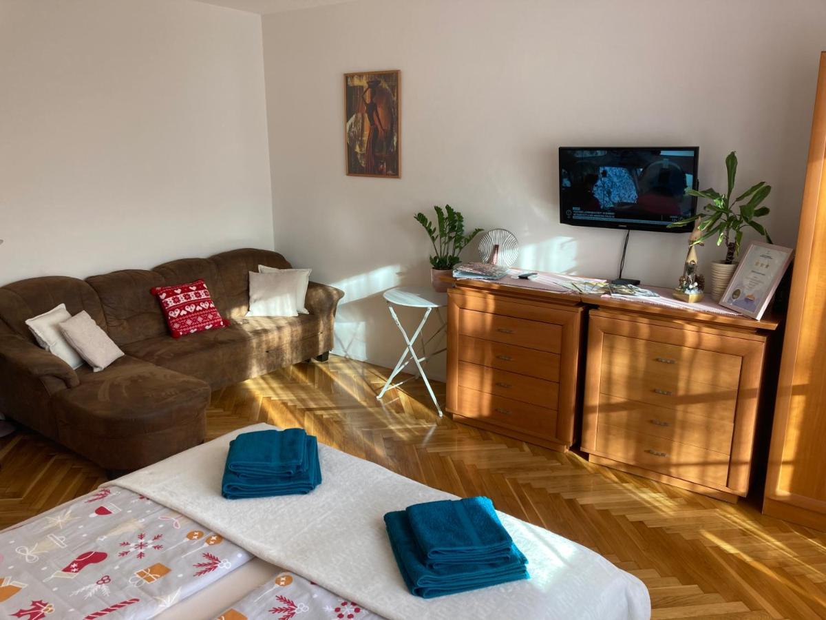 Fuerdo Apartman Makó Esterno foto