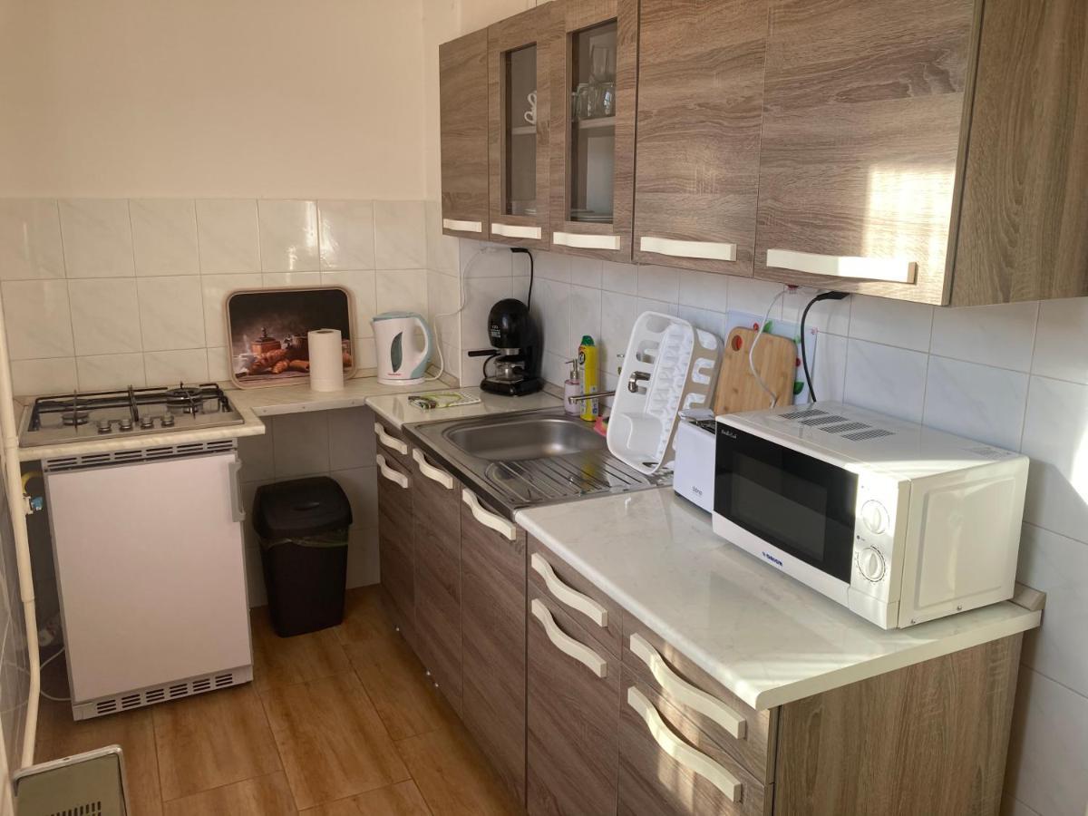 Fuerdo Apartman Makó Esterno foto